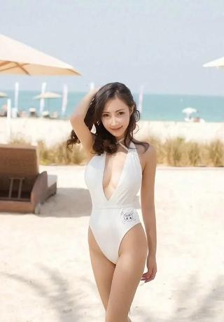 美丽小蜜桃